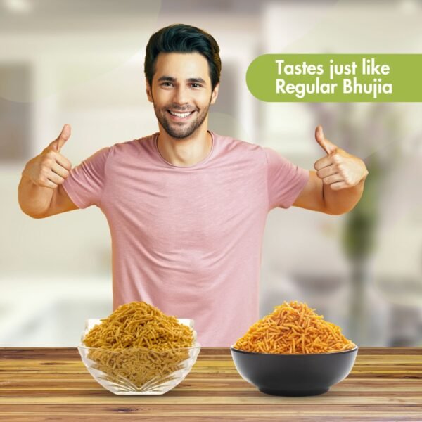 Happy man giving thumbs up with two bowls of bhujia – Diahealth Sugar Control Bhujia tastes like regular bhujia